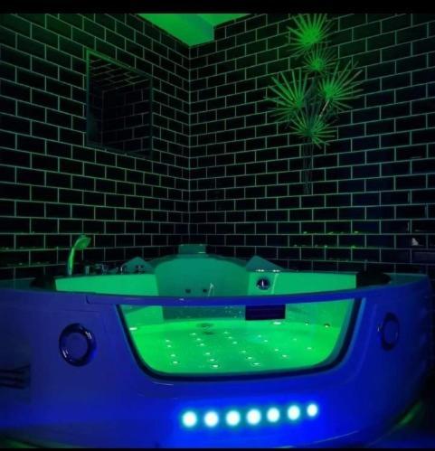 Apartment Jacuzzi Gold&night *