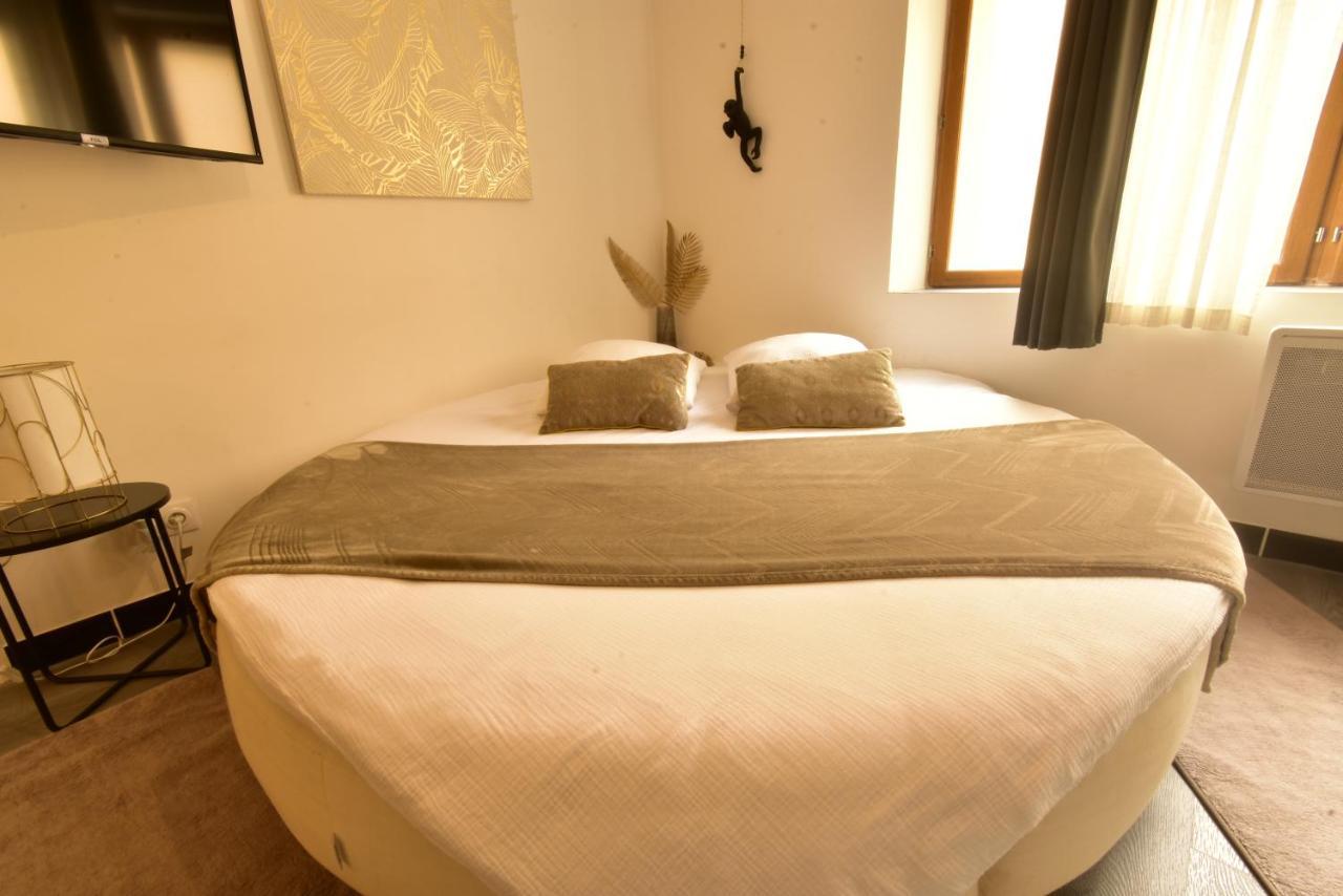 Jacuzzi Gold&night Apartment Verneuil d'Avre et d'Iton