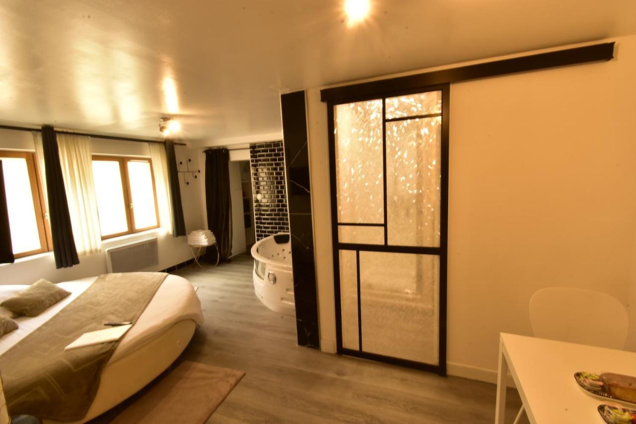 Apartment Jacuzzi Gold&night Verneuil d'Avre et d'Iton