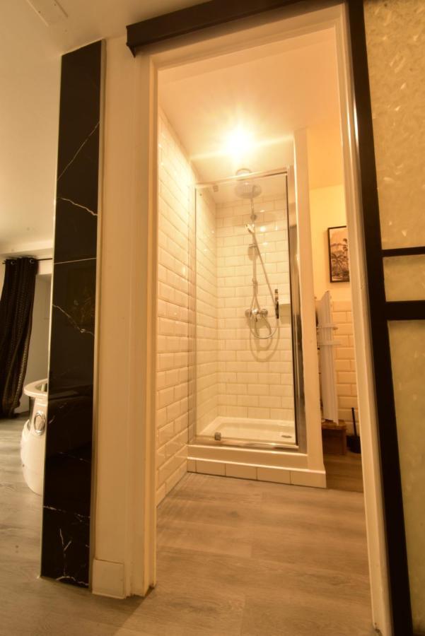 Apartment Jacuzzi Gold&night